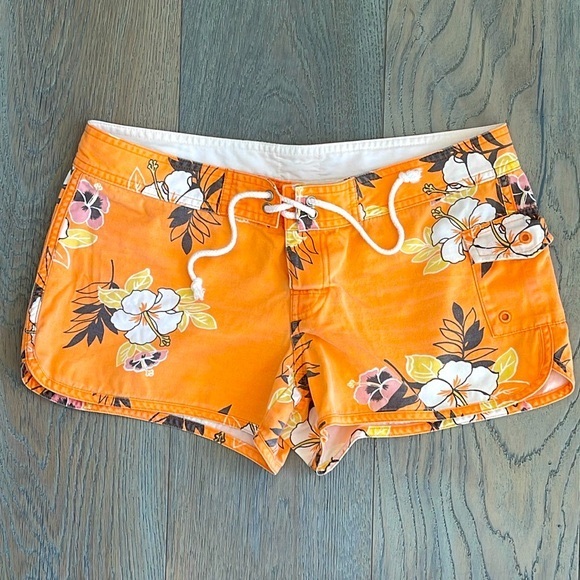 Old Navy Pants - Old Navy Vintage Orange Tropical Print Ultra Low Waist Cargo Board Shorts -Sml